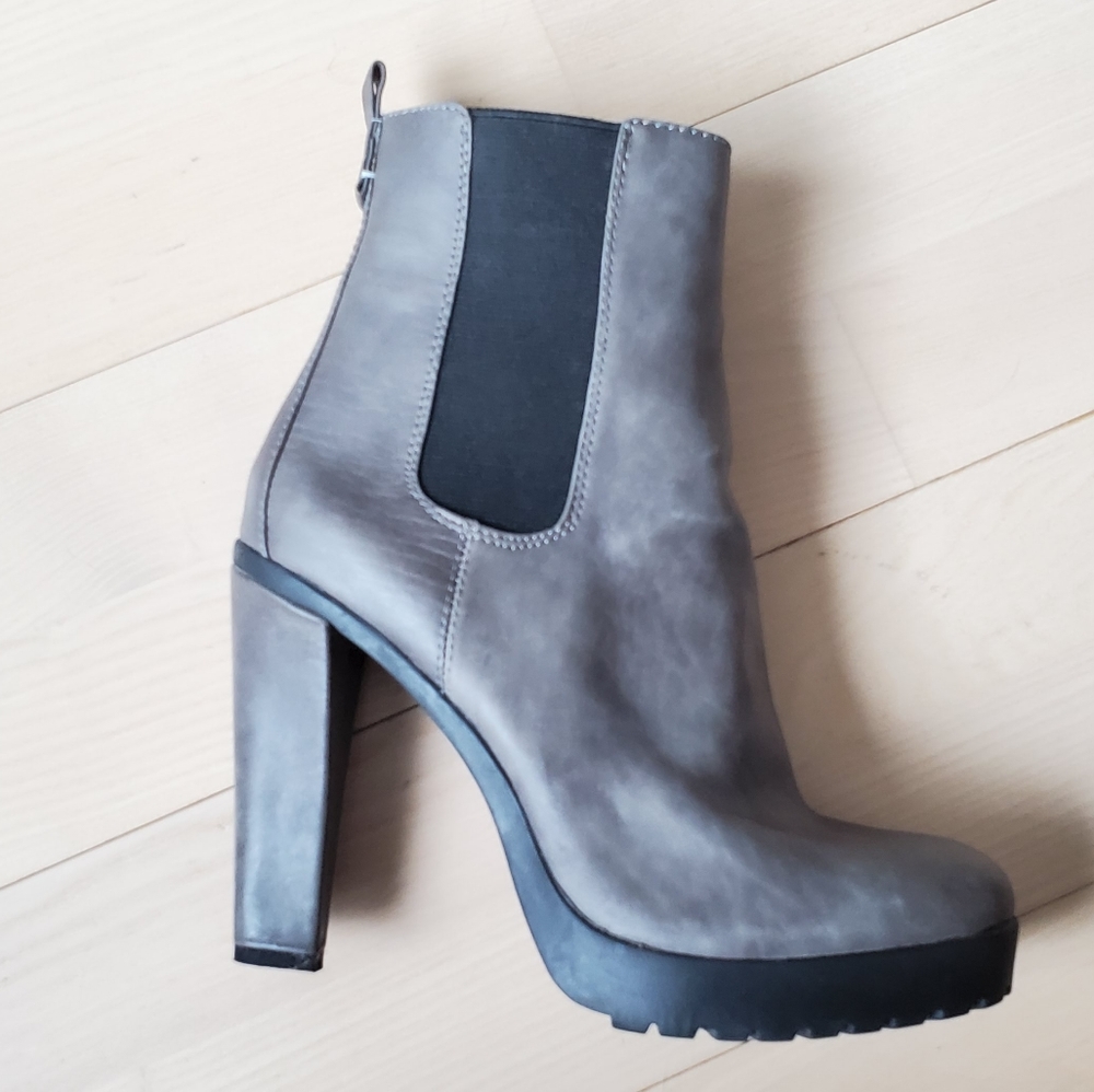 Rosegold Nessa Platform Pull On Ankle Boot